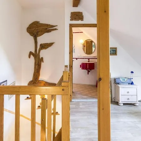 With 1 Bedroom Vakantiehuis Zingst
